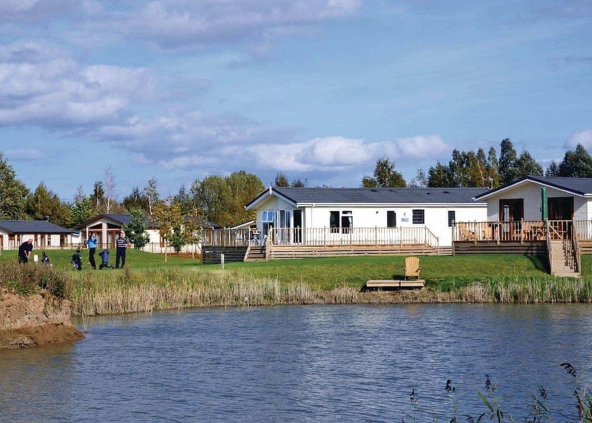 Tydd St Giles Resort Уисбек Экстерьер фото